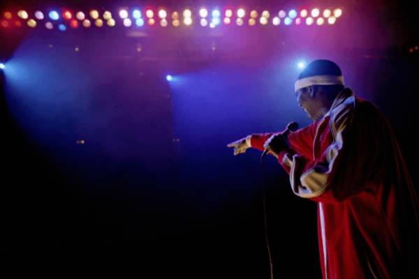 نمایش‌ کمدی و موزیکال